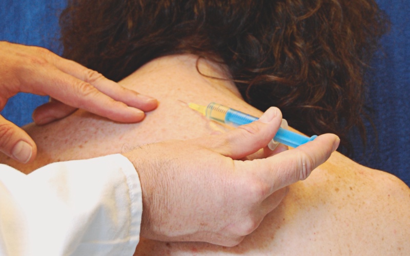Neuraltherapie mit feiner Injektion