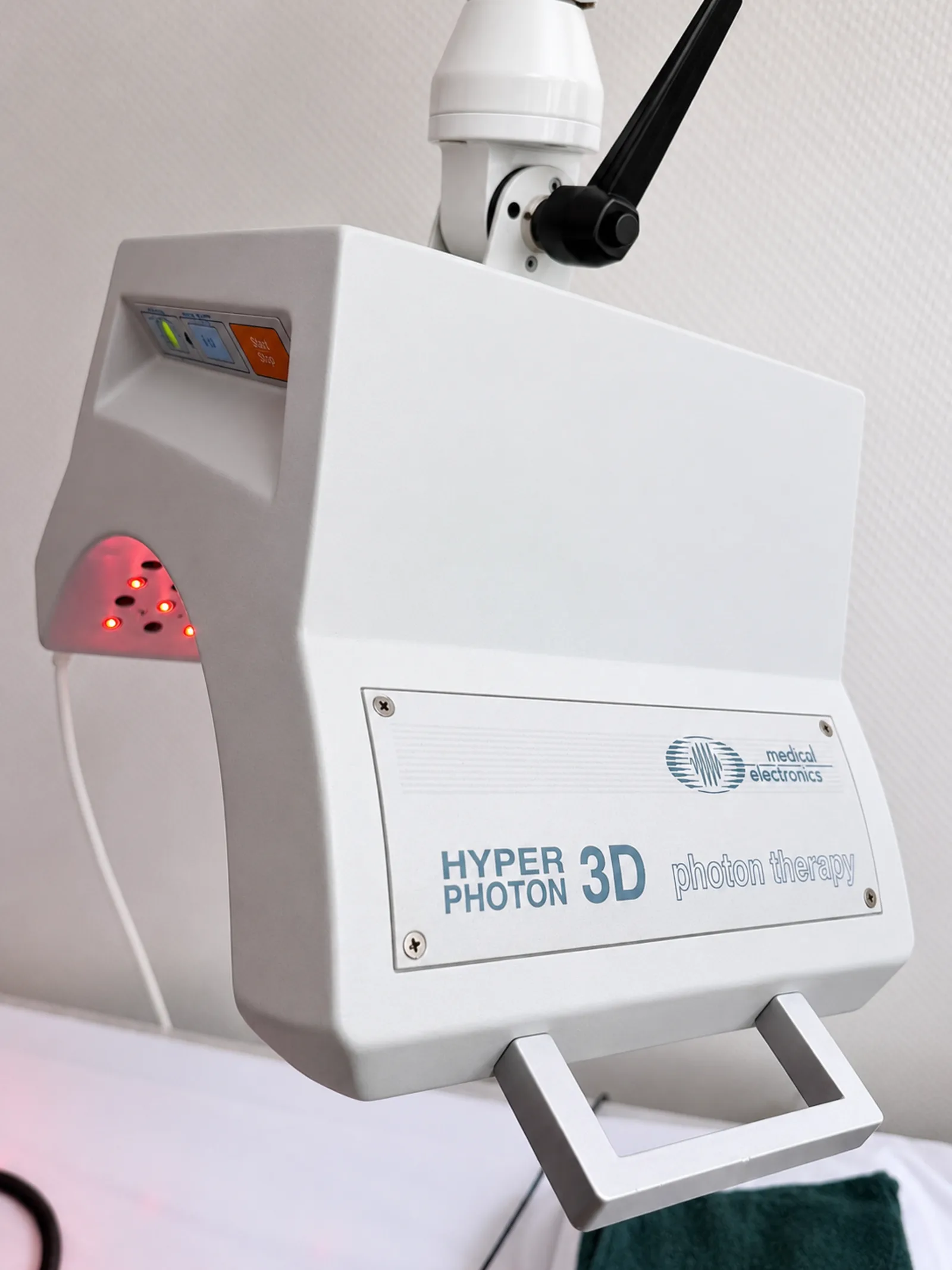 Hyper Photon 3D – Photonen- und Frequenztherapiegerät in der Praxis